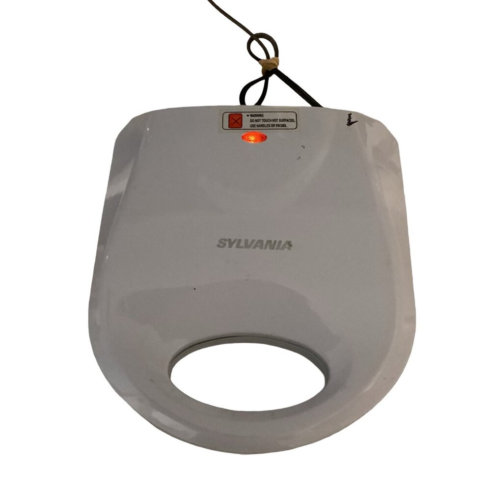 Sylvania Double Waffle Maker – White – Tested & Workin